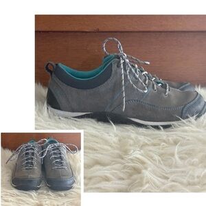L.L. Bean Gray/Teal Suede Hiking Tennis Shoes